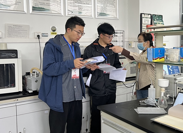 3db49b65912c4318bd0aadfd8ac222d5.jpg 1.jpg