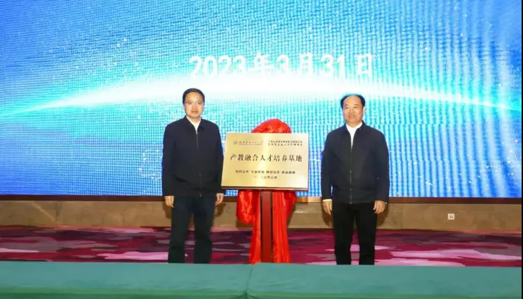 4a802e05e32f4f27b657231414aeadf6.jpg 4a802e05e32f4f27b657231414aeadf6.jpg