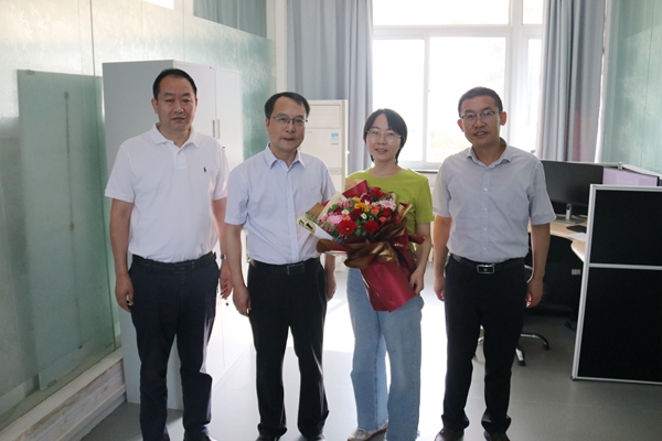 b0874be0297445509ee439cb411df654.jpg 王亚萍.jpg